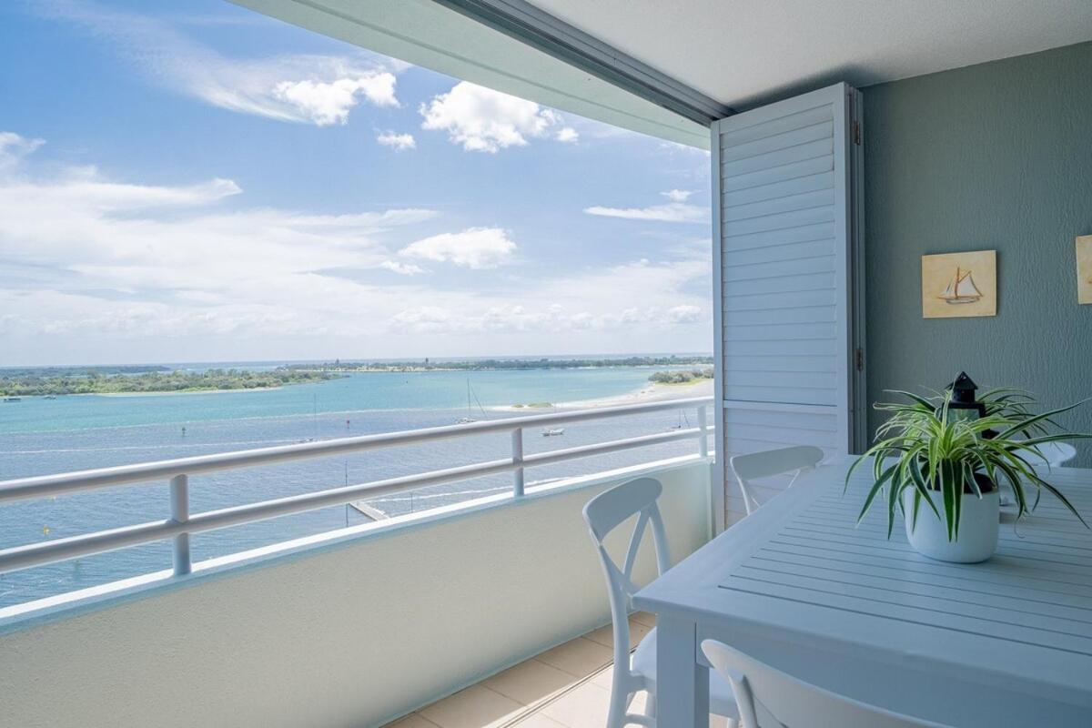 Waterfront 2br Retreat Pool Sauna * Gold Coast